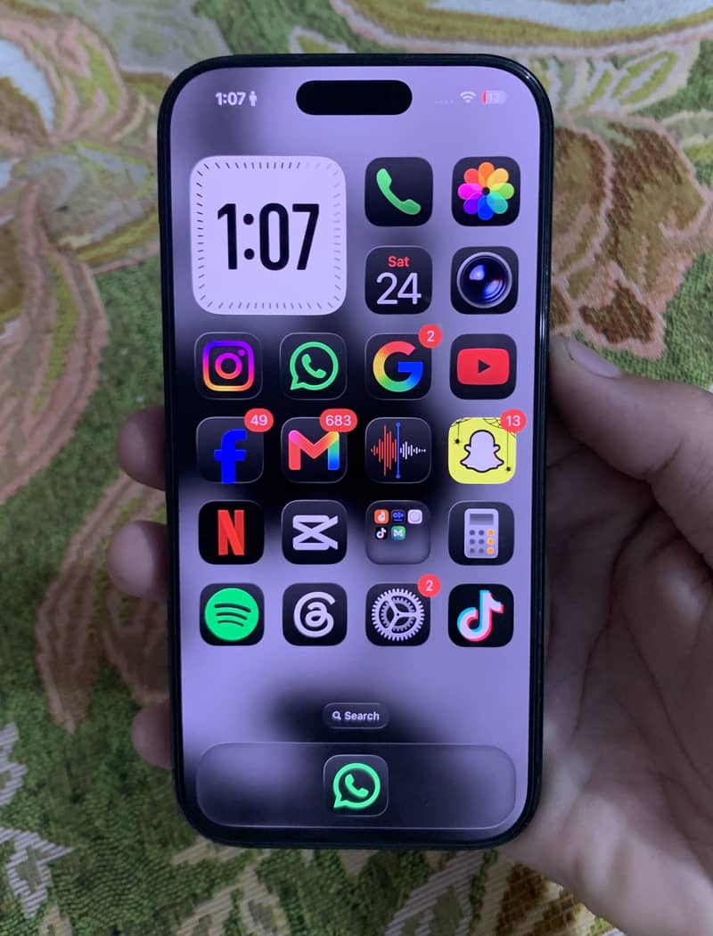 Apple iPhone 16 Pro 2