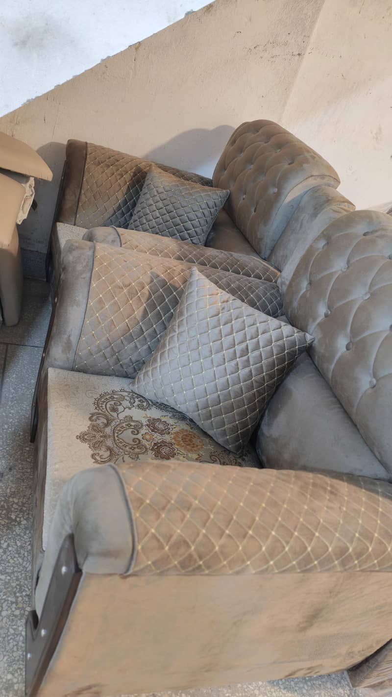 5 Seater sofa set 3