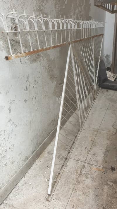 used pure iron fence for sale in white colour