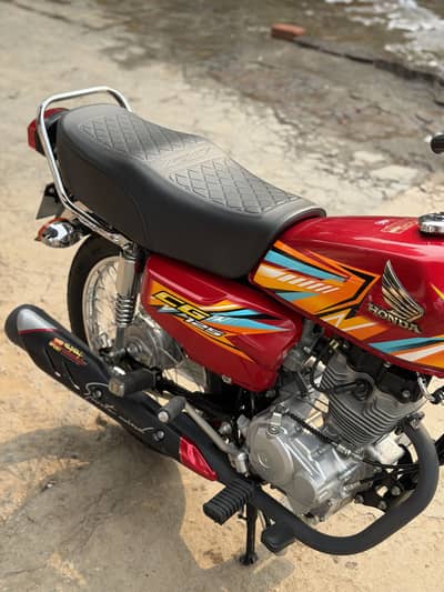 Honda CG 125 2026 model red