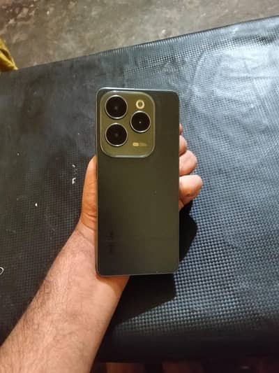 Infinix hot 40 pro