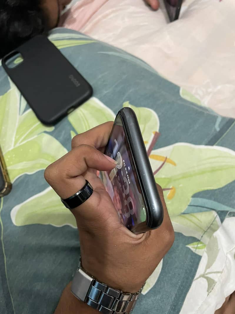 Apple iPhone 11 2