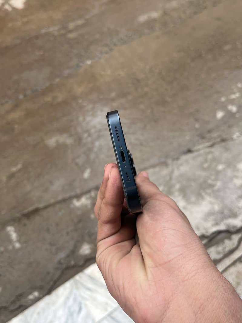 Apple iPhone 14 2