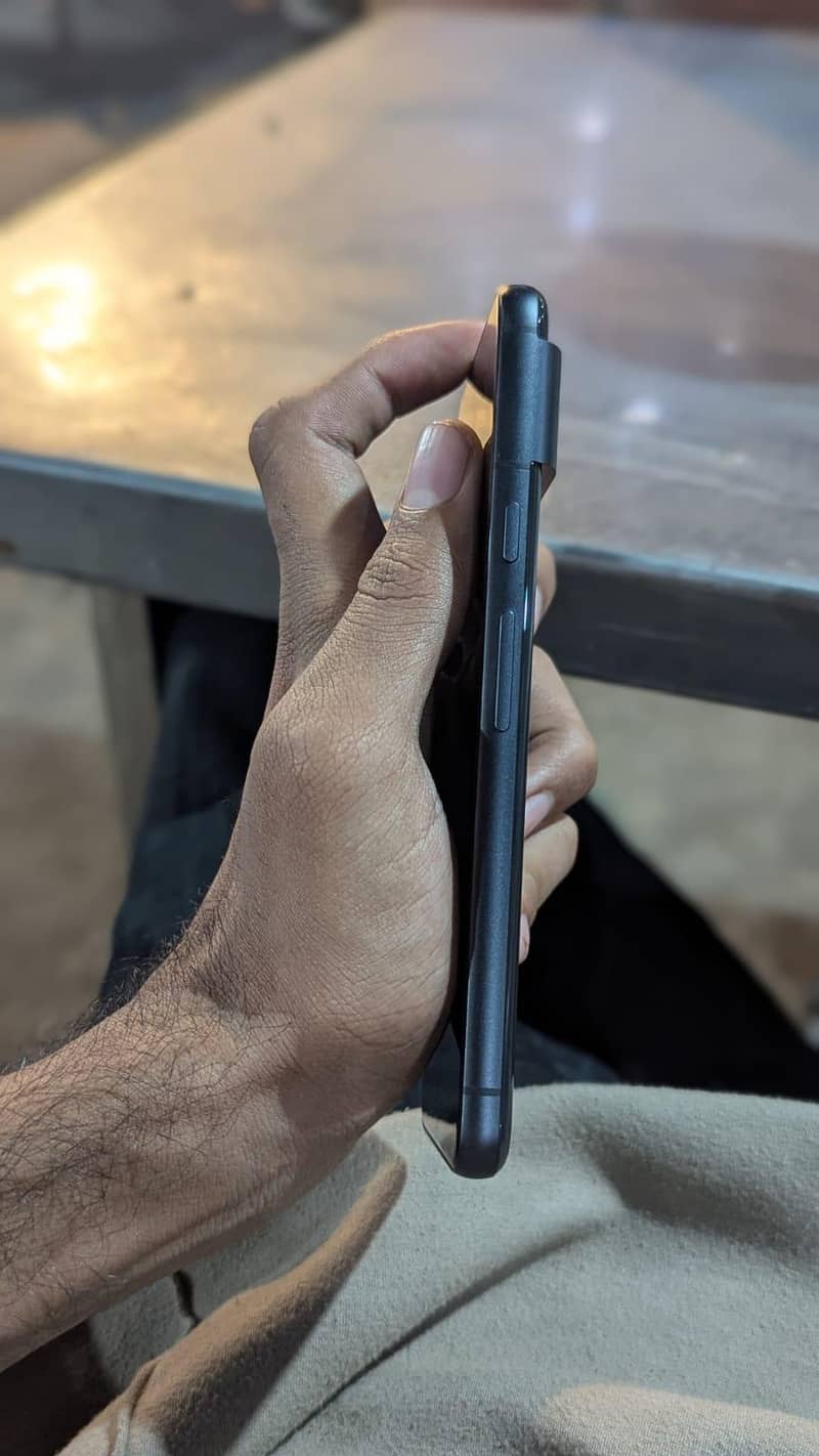Google Pixel 8 5