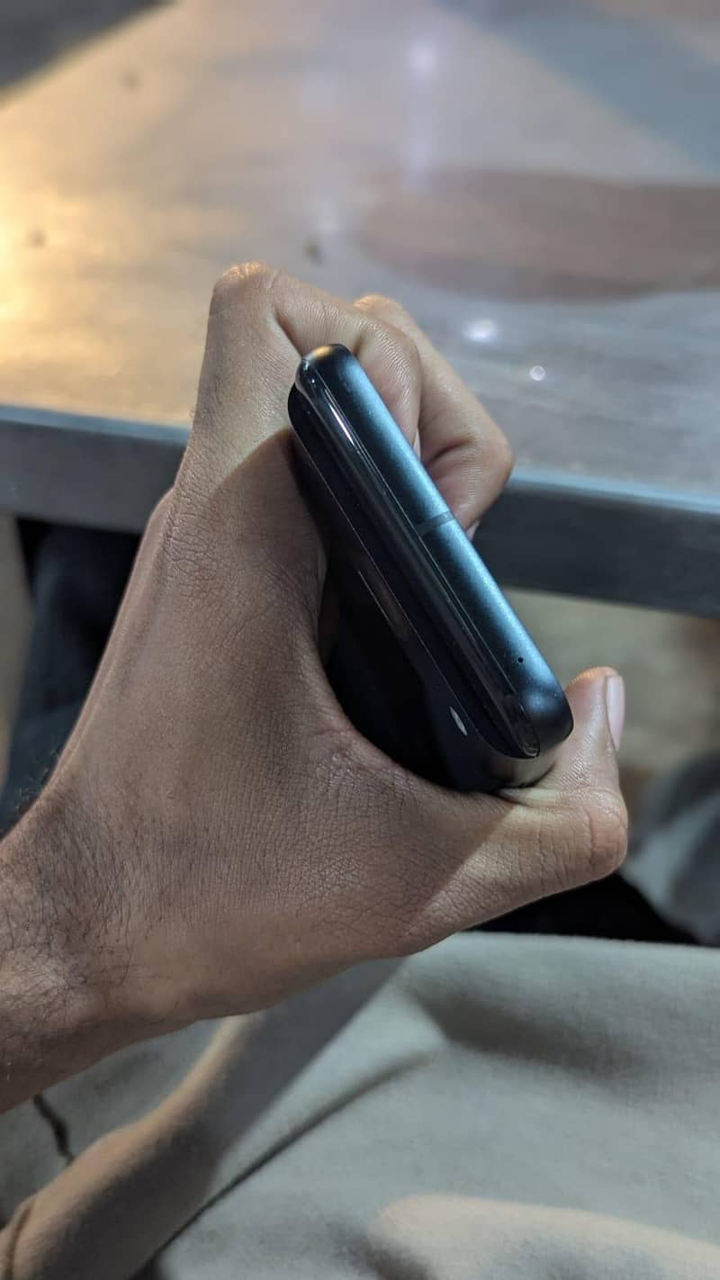 Google Pixel 8 7