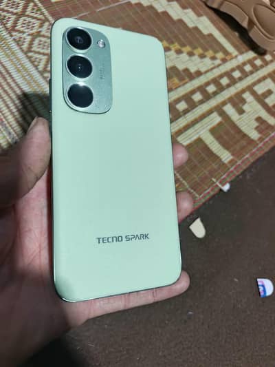 Tecno Spark 40 Pro Plus