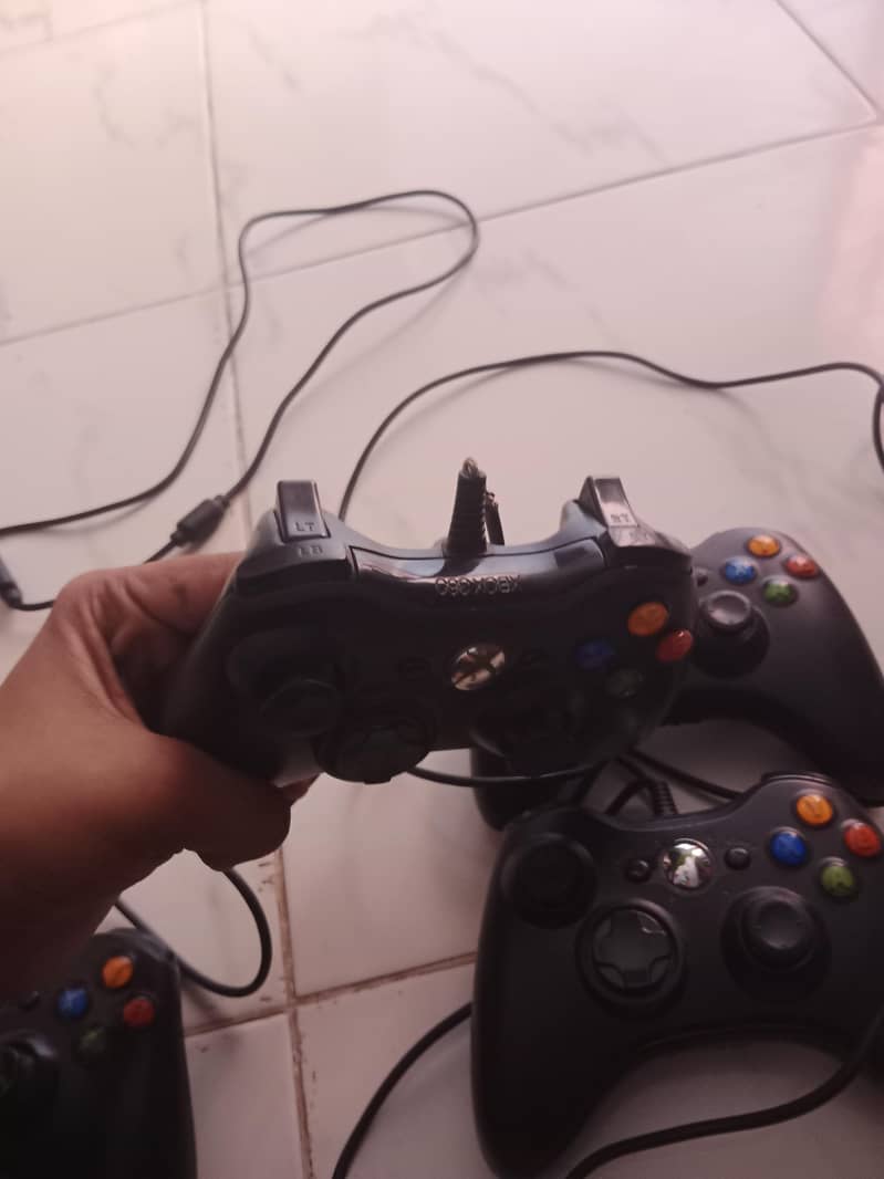 Xbox 360 controller all have different problem 3
