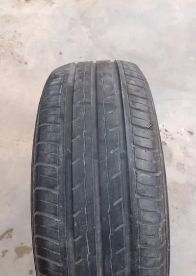 honda civic 4 tyre  per tyre 1000 maximum 30000 kg aram sey chal sakty