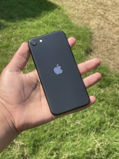 Apple iPhone SE