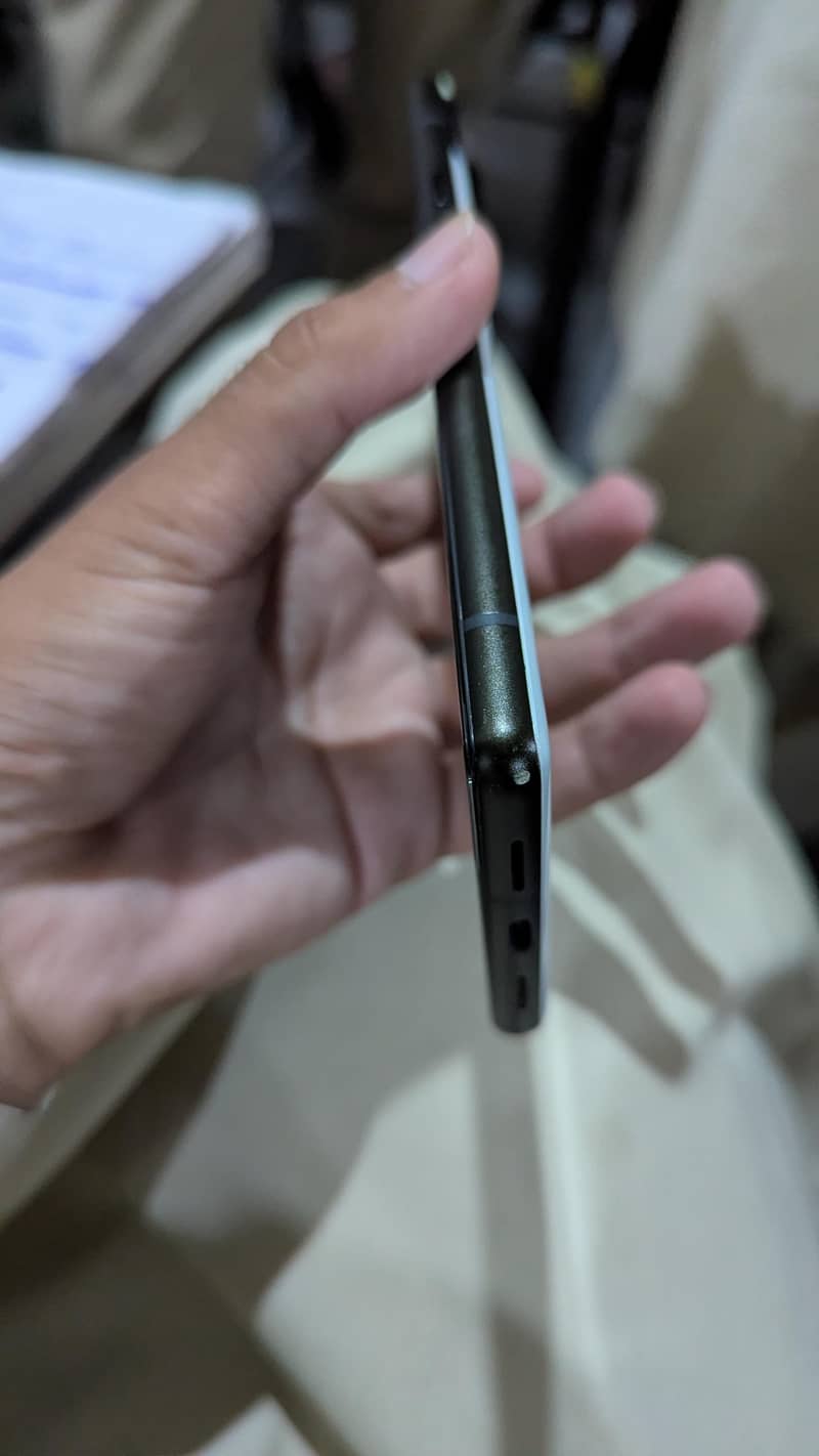 Google Pixel 6 4