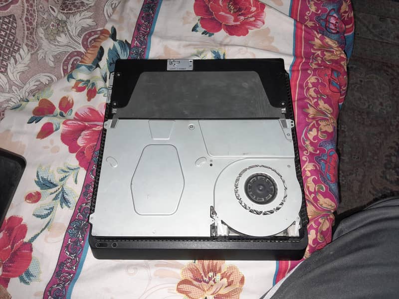 PS4 SLIM USED jailbreak 13.52 software version 5