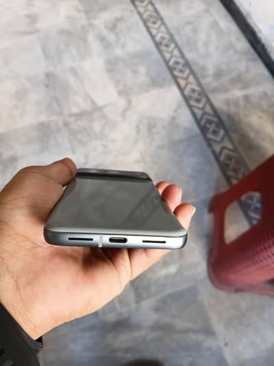 Google Pixel 8 Office pta approved 8/128 10/10 no open no repair
