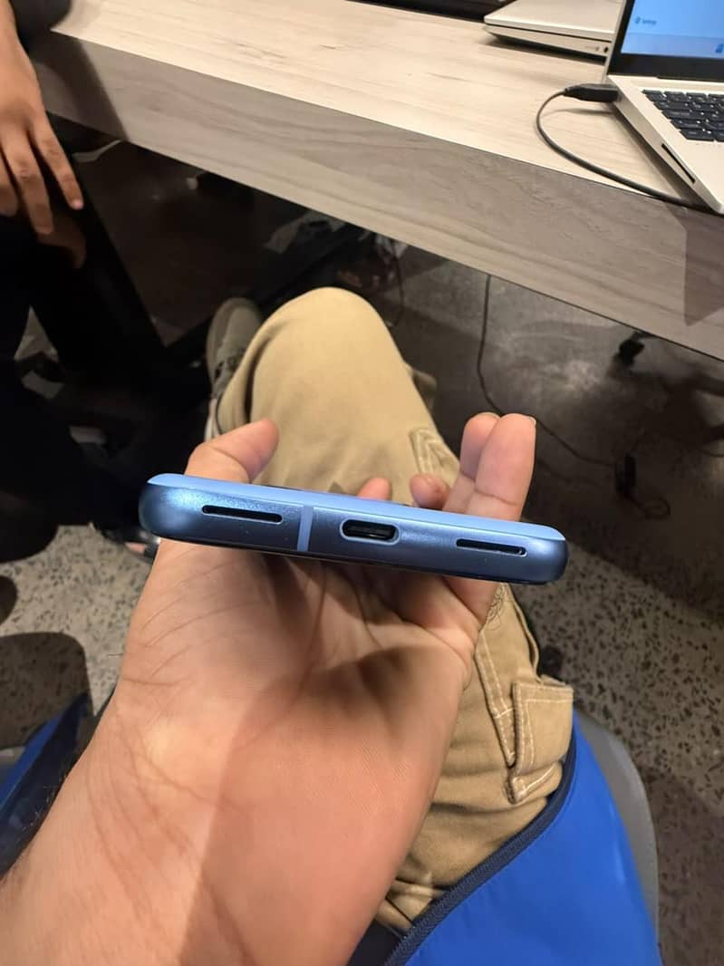 Google Pixel 8a 5