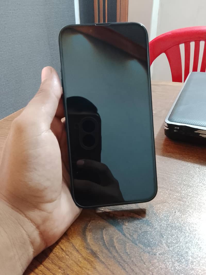 Apple iPhone 13 1