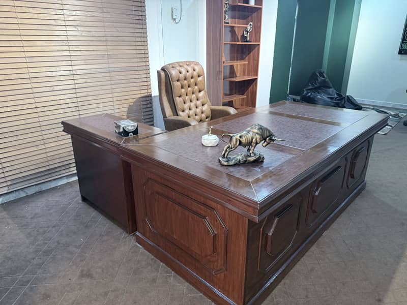 Office Executive Table 4
