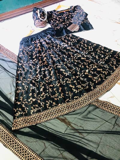 Black lehenga choli set shamoz silk 4 pic embroidered