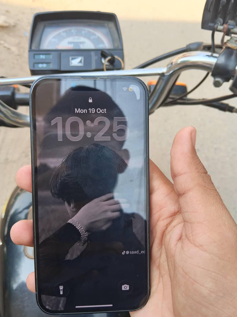 Apple iPhone 14 2