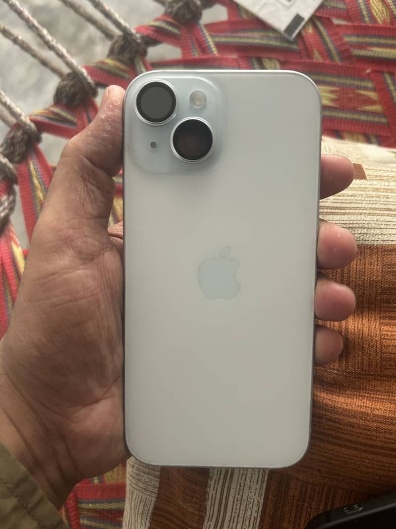 Apple iPhone 15 7