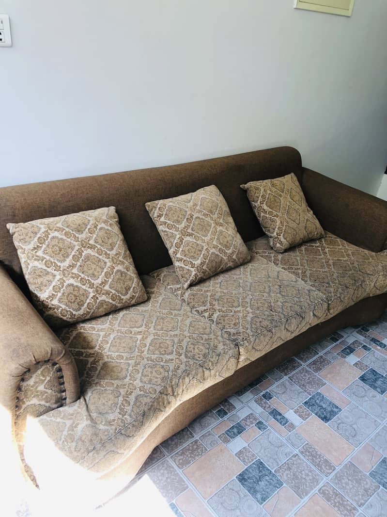 5 Seater Sofa set & Center Table 2