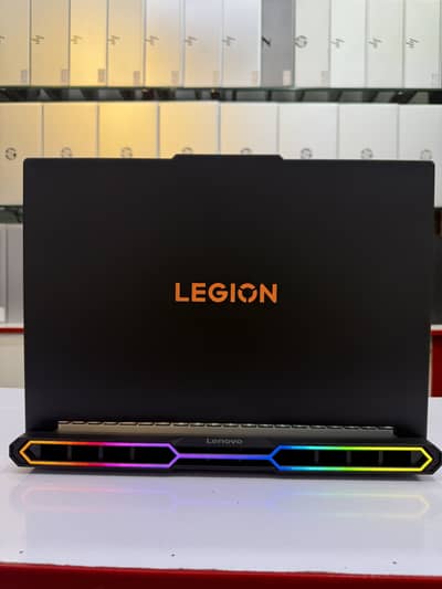 Lenovo Legion Pro 7 16” OLED - Intel Ultra 9 275HX RTX 5080 64 Gb RAM