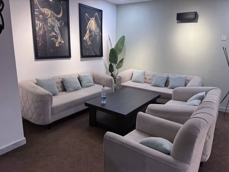 Office Sofas and table 10 seater. 0