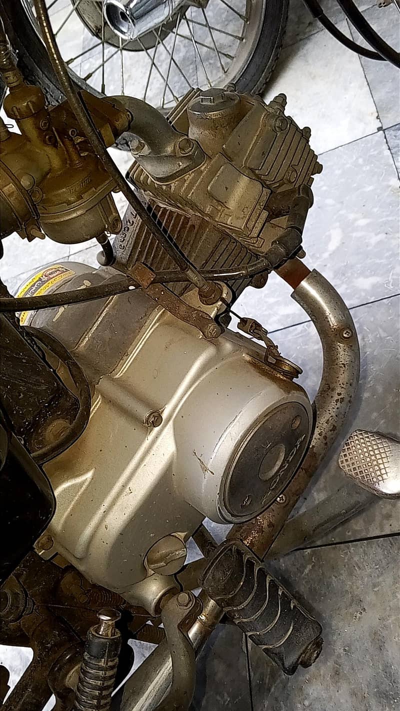 Honda CD 70 5