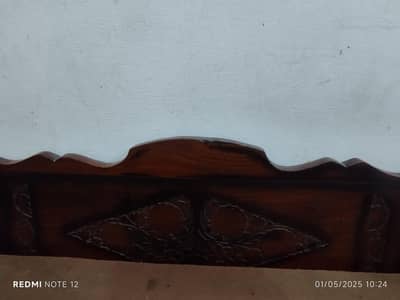 pure wooden bed in best condition
