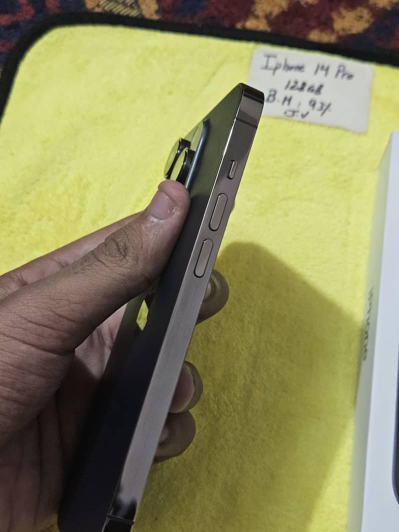 Apple iPhone 14 Pro 93 health Jv condition 10/10 - Mobile Phones ...