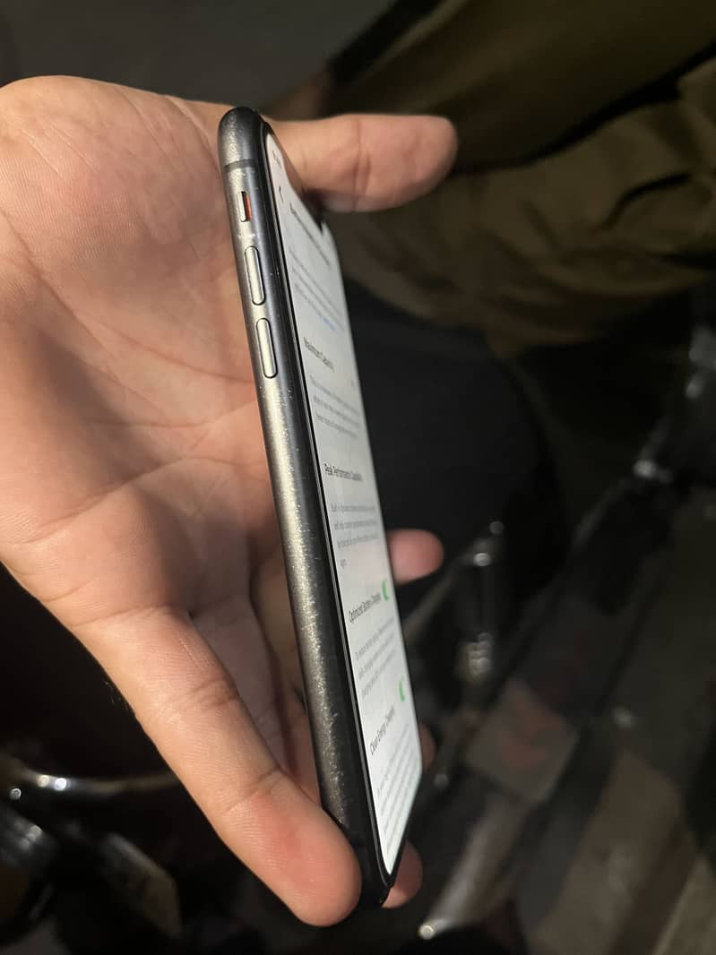 Apple iPhone 11 1