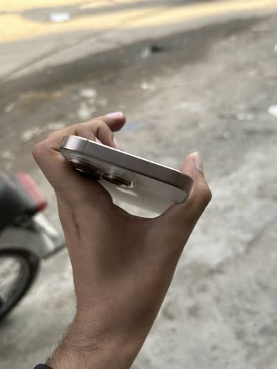 Apple iPhone 16 Pro 128gb non pta factory unlocked