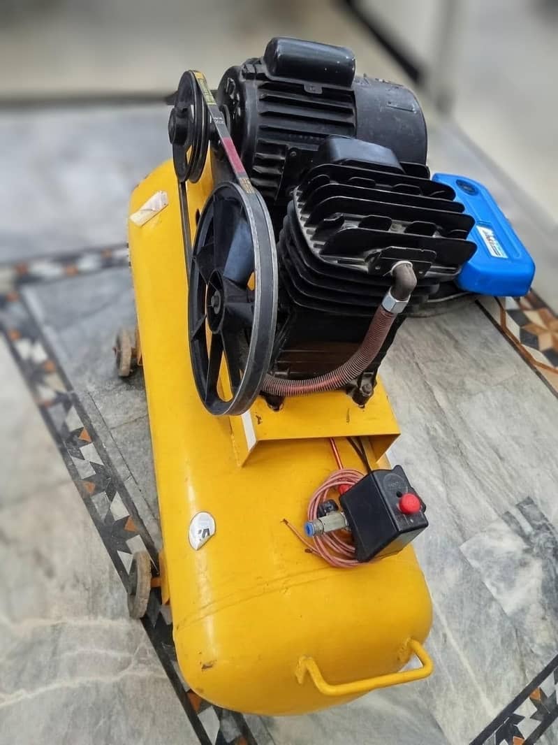Automatic Air Compressor 1