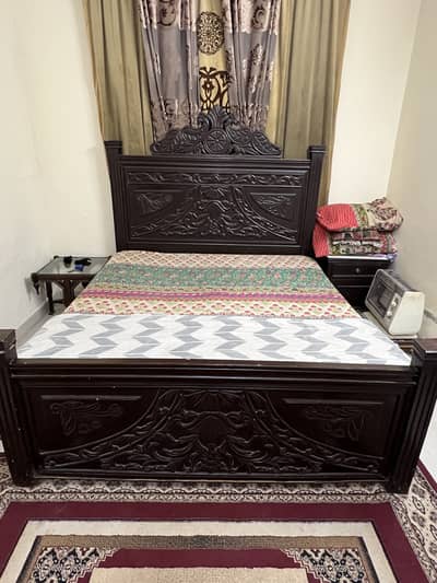King size bed is for sale