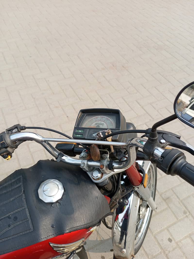Honda CD 70cc 4