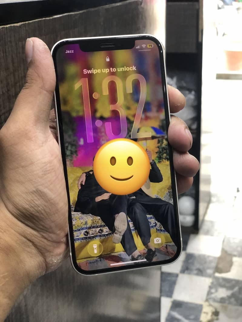 Apple iPhone 12 5