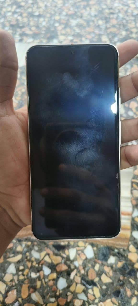 Google Pixel 8 2