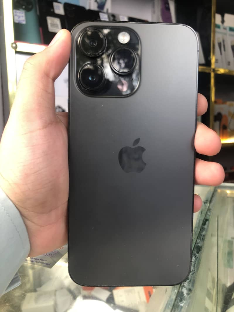 Apple iPhone 14 Pro Max 4