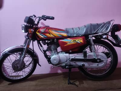 HONDA CG 125 1600KM (2026-APRIL) URGENT SELL