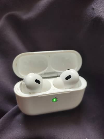 White Wireless Bluetooth Earbuds -Pro 2 stayle