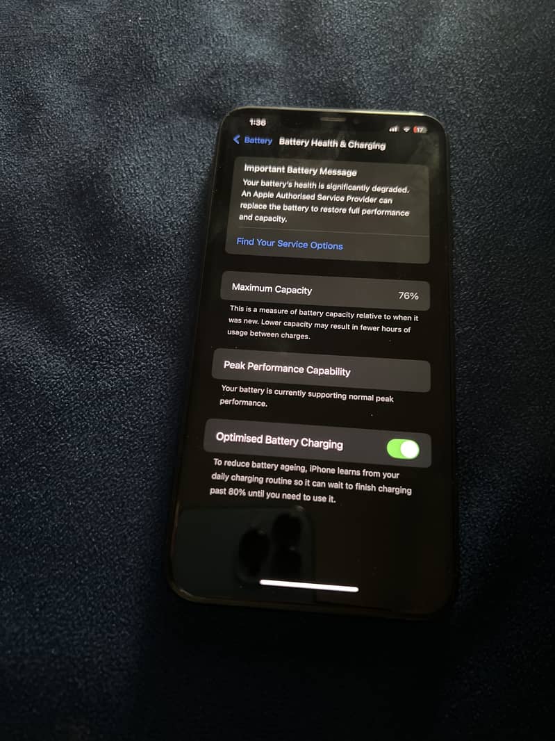 Apple iPhone XS Max 3