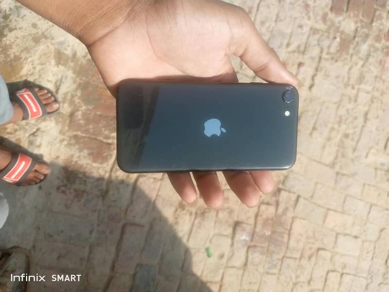 Apple iPhone SE 3