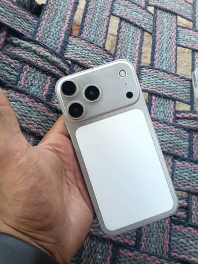 Apple iPhone 11 converted to 17 pro max