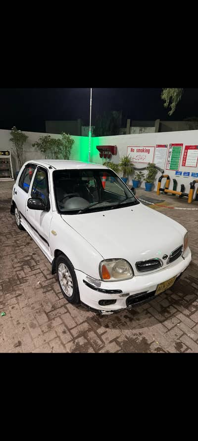 Nissan March 1996