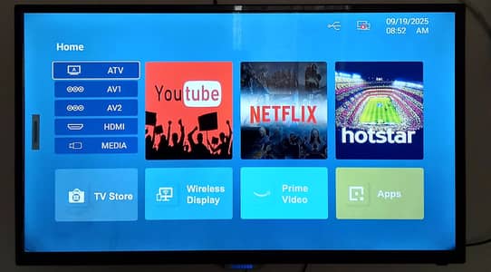 samsung smart  LED 43 inch new condition