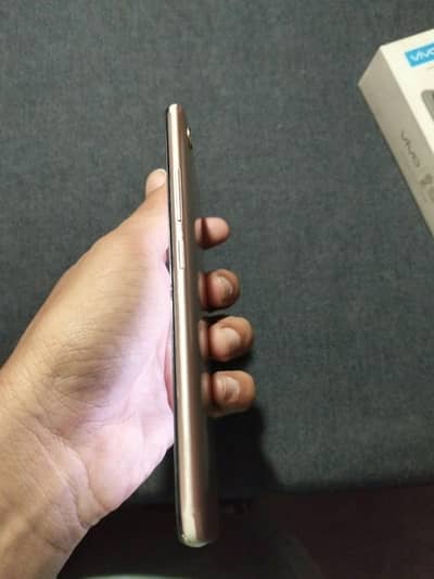 Vivo Y81