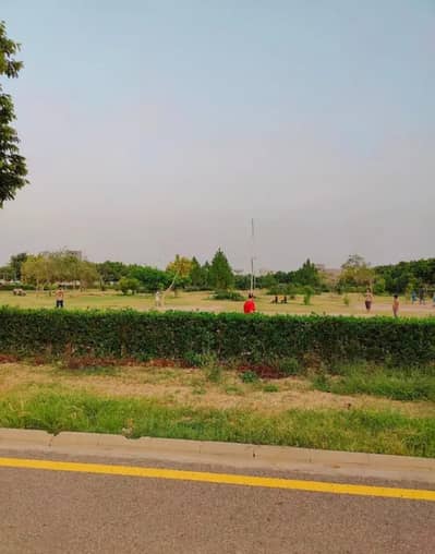 10-Marla On Ground Ready To Construction Plot Available For Sale Near To Bahria Town Lahore