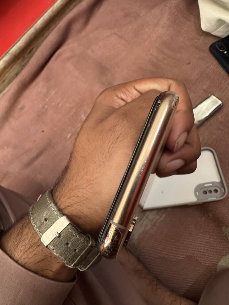 Apple iPhone XS 2