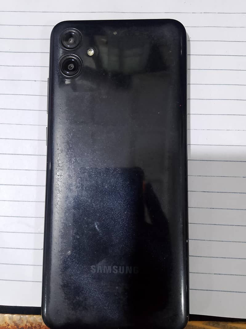 Samsung Mobile A04e 1