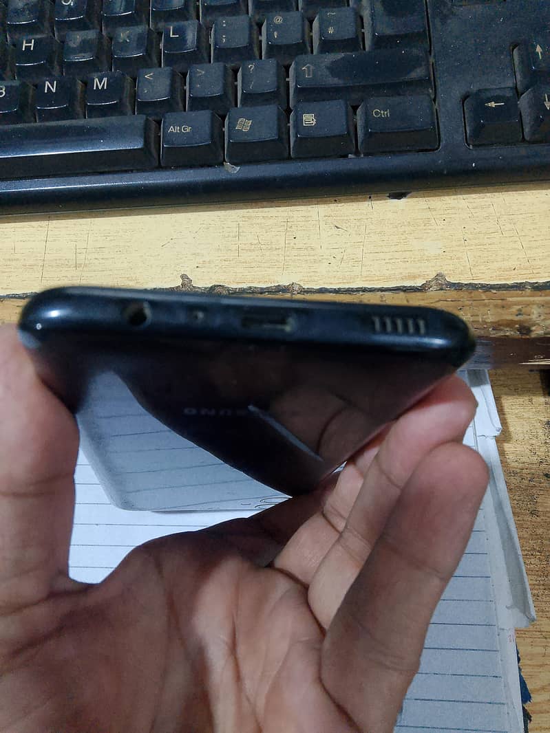 Samsung Mobile A04e 2