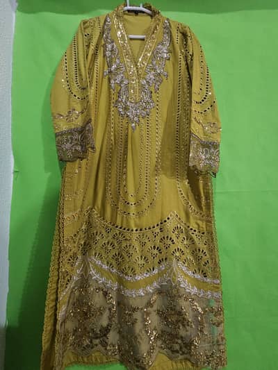 NEW FULLY EMBELLISHED 3 PIECE