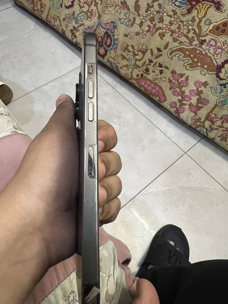 Apple iPhone 12 Pro Max 3